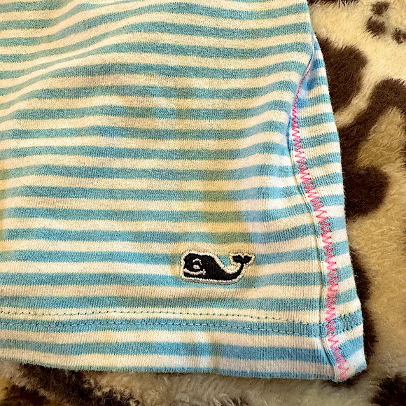 EXCELLENT/LIKE NEW/PRE-OWNED condition VINEYARD VINES girl’s nautical tank top. - Picture 4 of 6